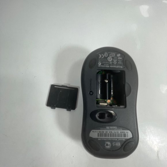 Microsoft 1067 Black/Silver Wireless Digital Optical Mouse 2000 - Picture 2 of 6